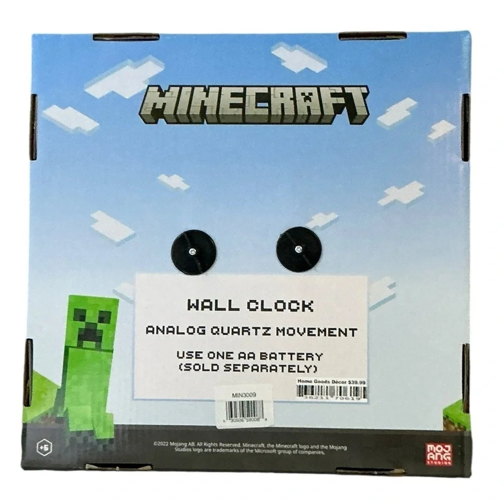 Minecraft Grass Block Square Wall Clock Gamer Home Decor 11 in Tan Green NEW